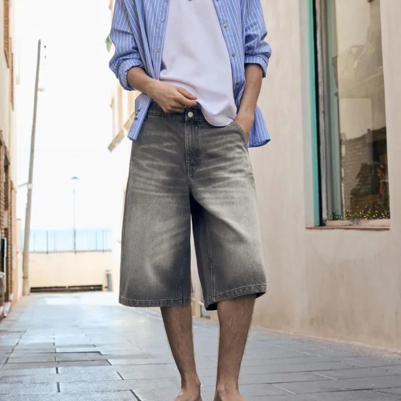 Bershka Skater Fit