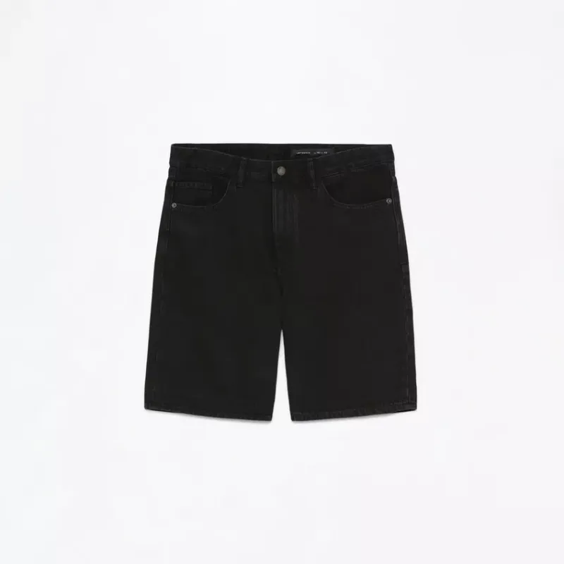 Loose Fit Short