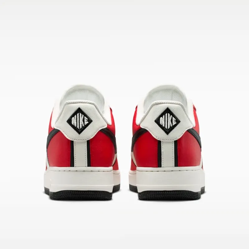 Nike Air Force 1’ 07 LV8