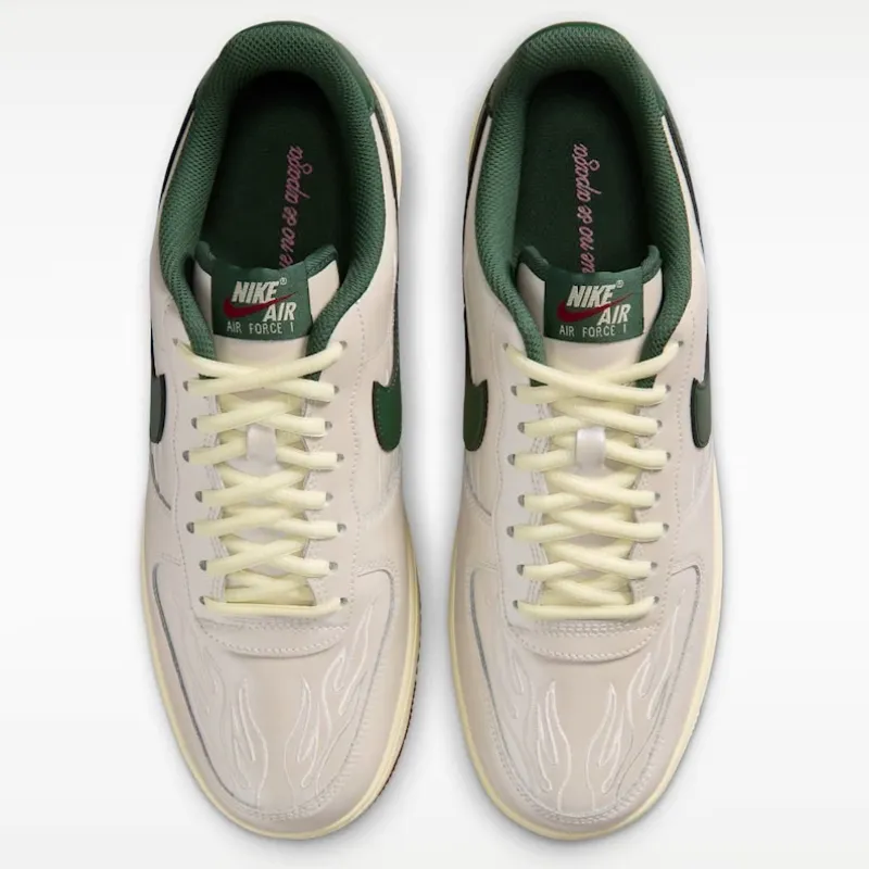 Nike Air Force 1’07 LV8