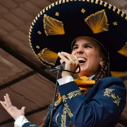 Mariachis Olivia traje azul 