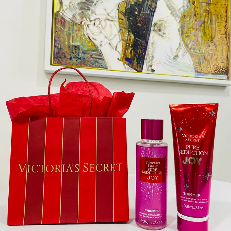 Sets COLONIA Y CREMA VICTORIA'S SECRET 