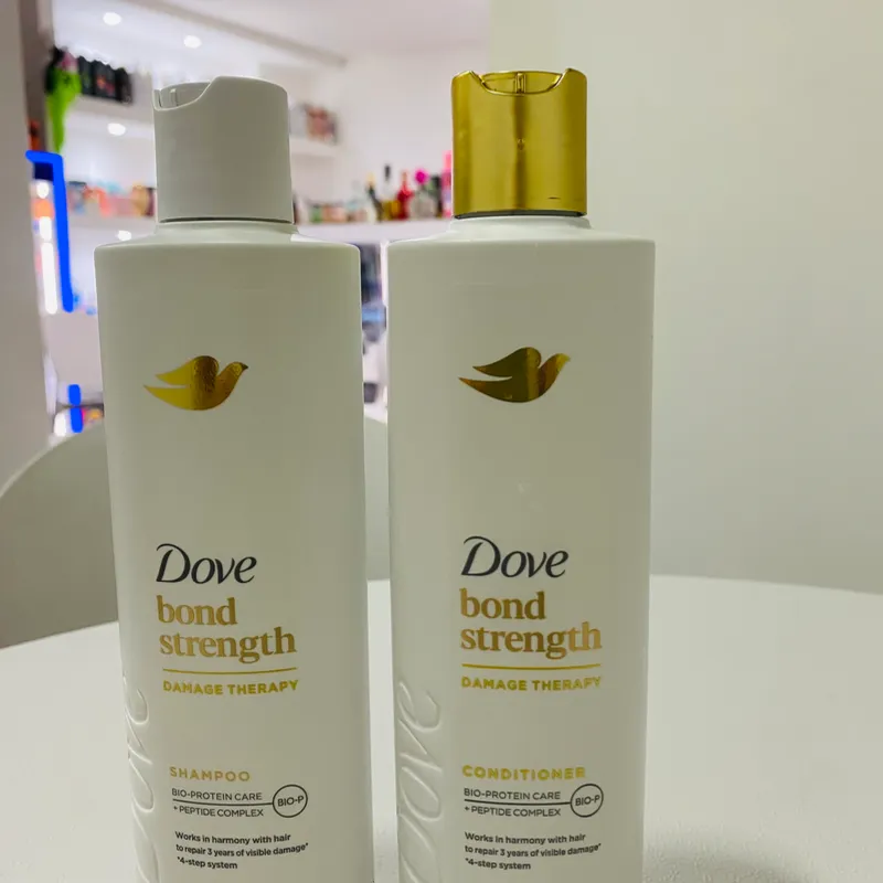 Set de shampoo y acondicionador Dove