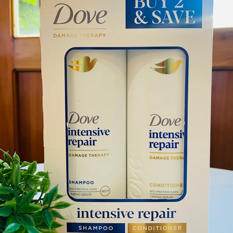 Set de shampoo y acondicionador Dove