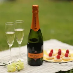 Vino Mistinguett