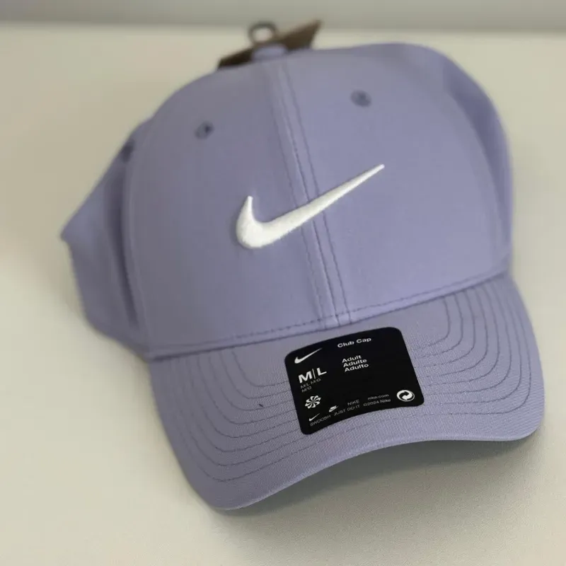 Gorra gris Nike