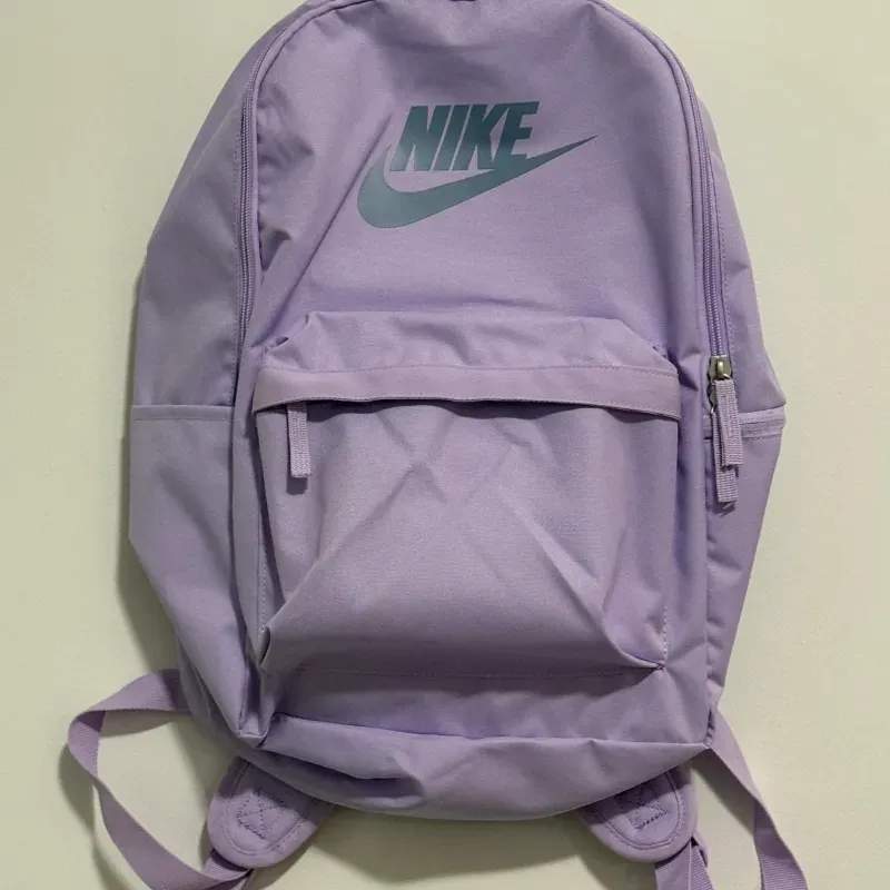 Mochila Violeta Nike