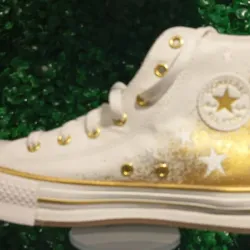 Tenis Blancos y Dorado