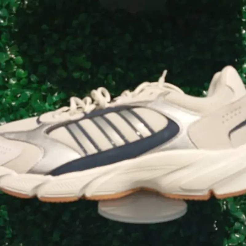 Zapatillas blancas y negras