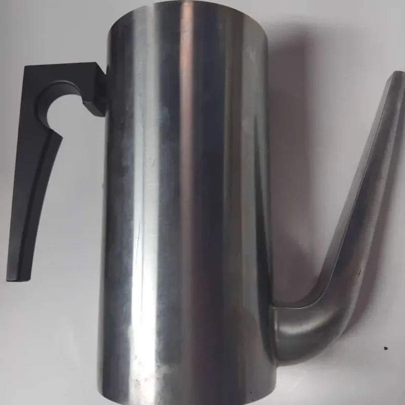 TETERA CON COLADOR INTEGRADO