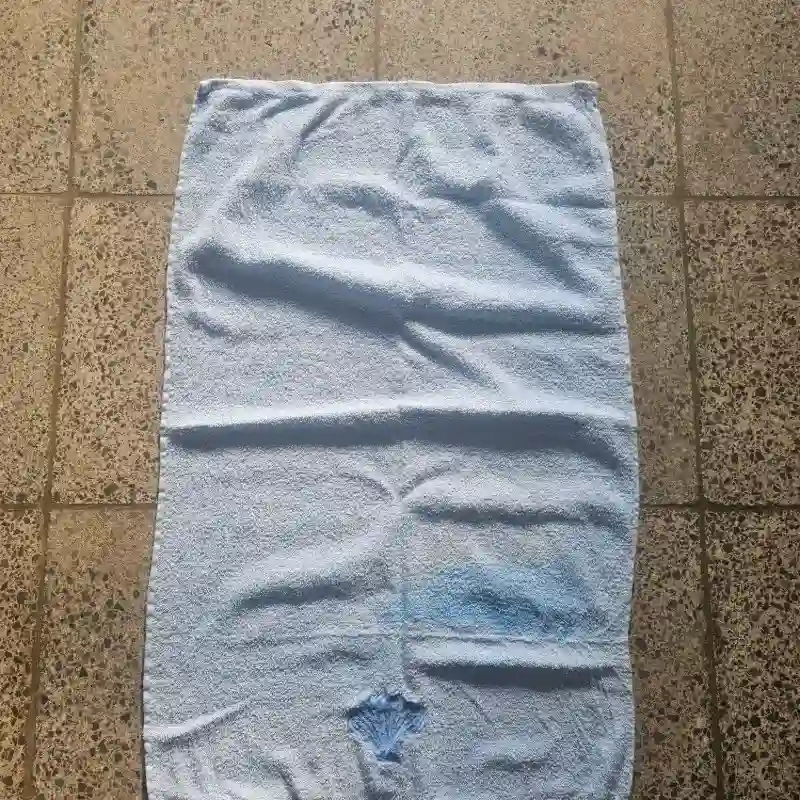 Toalla de manos azul