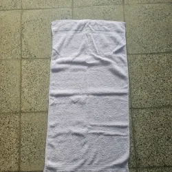 Toalla rosada mediana