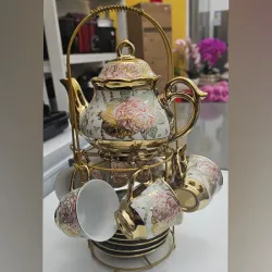 Juego de tetera y tazas