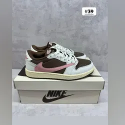 Travis Scott x Air Jordan 1 Low - Mocha Pink
