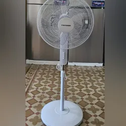 Ventilador de pedestal 18'