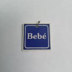 Bebé Chapita Plastica Mediana