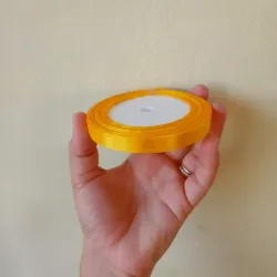 Cinta de satin amarilla