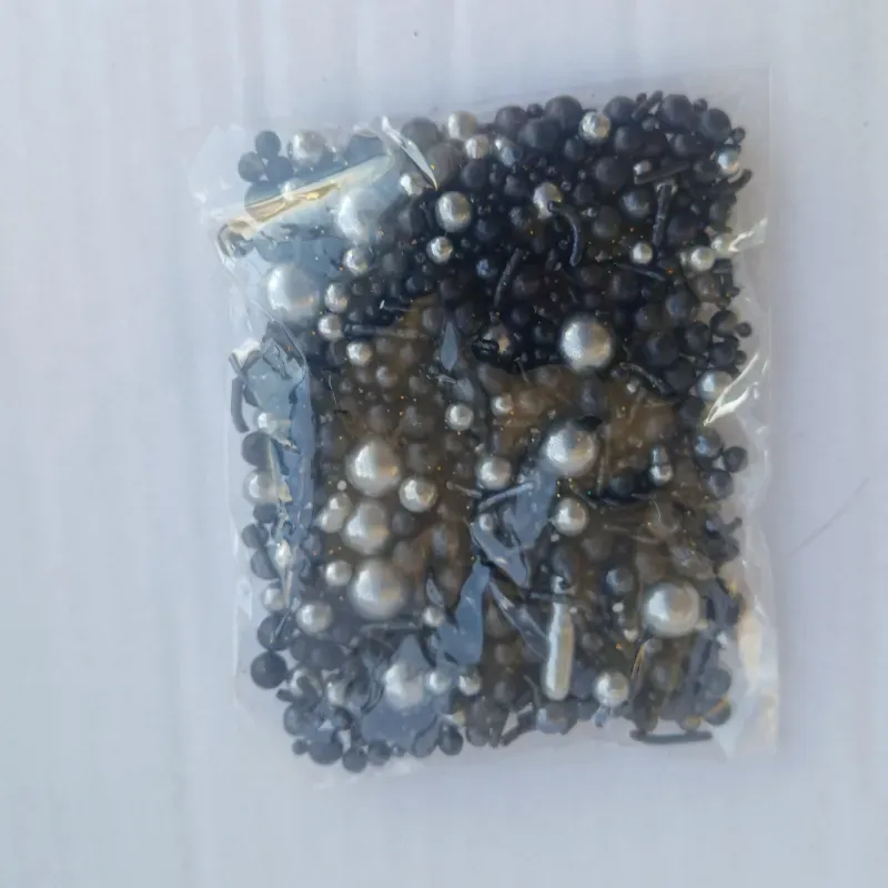 Perlas negras con plateado