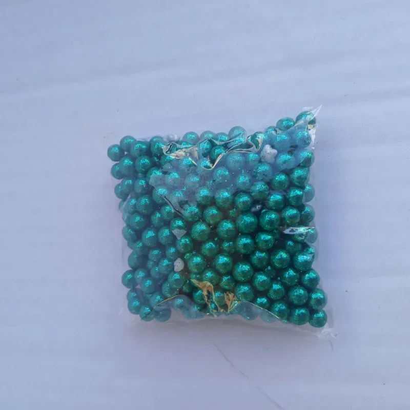 Perlas verde esmeralda