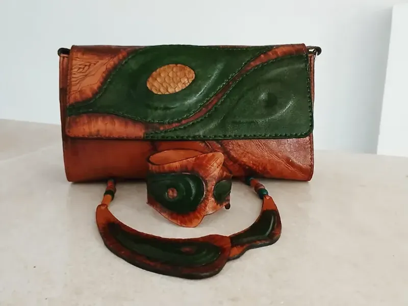 Carteras de cuero de Artesanía de Cueros Adayo.