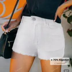 Short blanco elastizado. Talla L