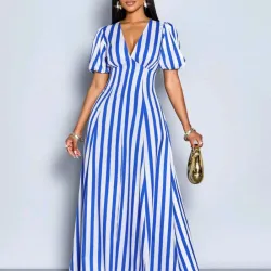 Vestido Blanco de Rayas Azules 