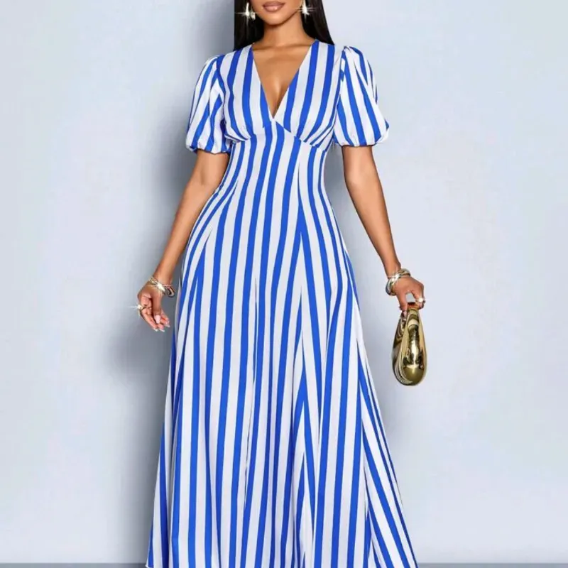 Vestido Blanco de Rayas Azules 