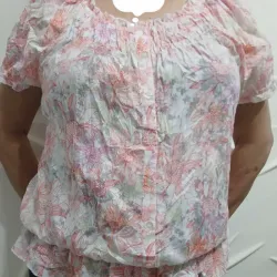 Blusa blanca estampada hilo