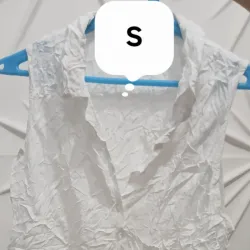 Blusa blanca q se amarra