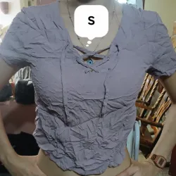 Blusa malva pastel corta