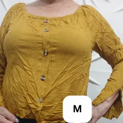 Blusa mostaza mangas largas con botones