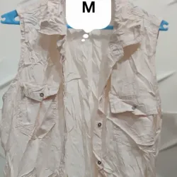 Blusa tipo chsqueta mamonsillo claro