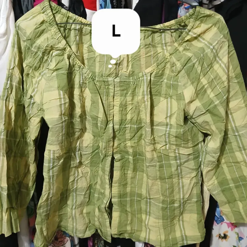 Blusa verde a cuadros