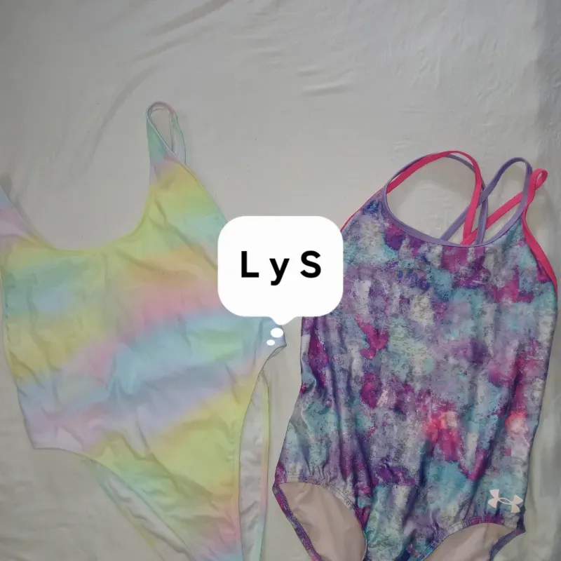 Trusa azul con vestido