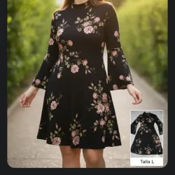 Vestido negro de flores con manga 3/4