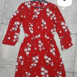 Vestido rojo estampado mangas 3/4