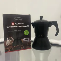 Cafetera negra y aluminio 6 tazas