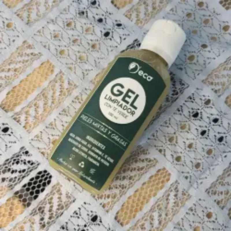 Gel limpiador facial de te verde