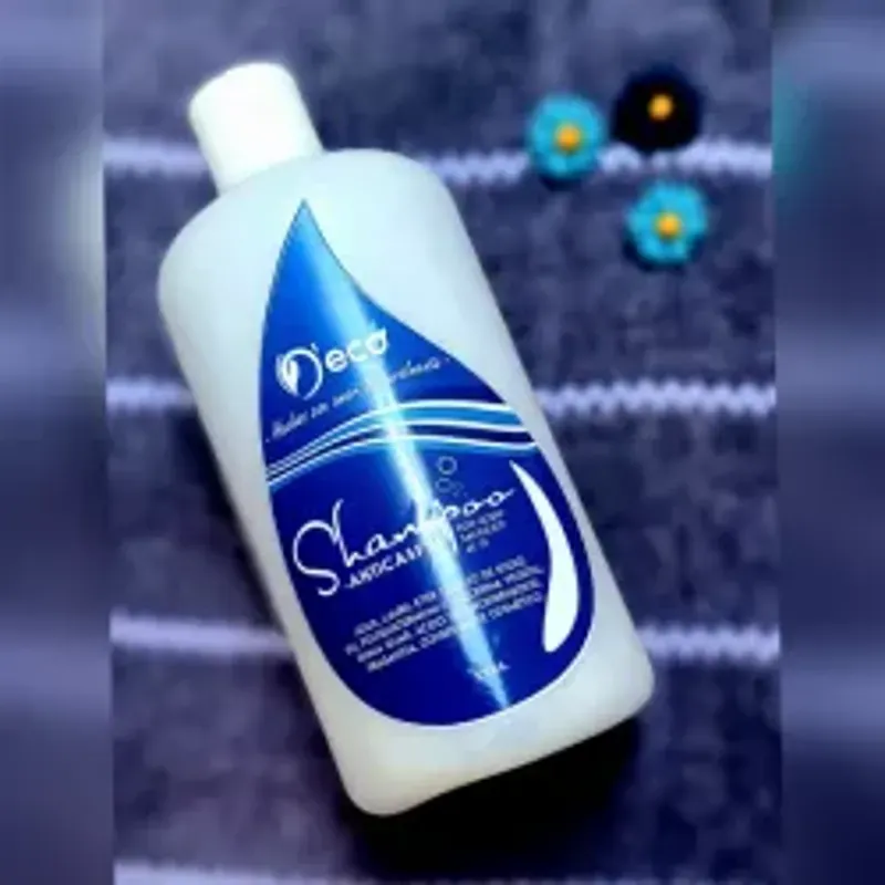 Shampoo anticaspa con ácido salicílico