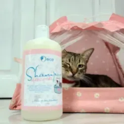 Shampoo para mascotas.