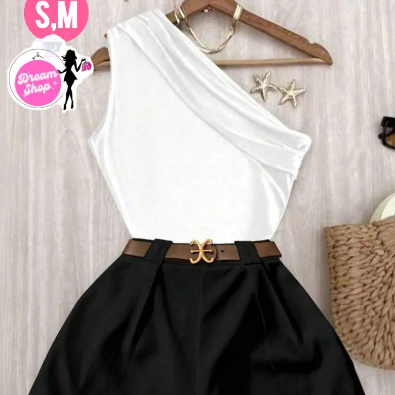 Conjunto de short y blusa (no incluye el cinto)