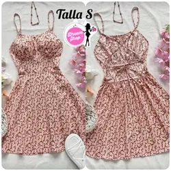 Vestido corto con escote en la espalda