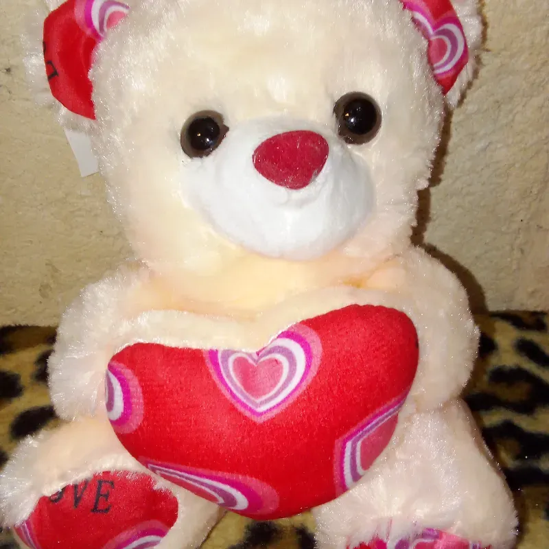 Peluche Osito con Corazón 