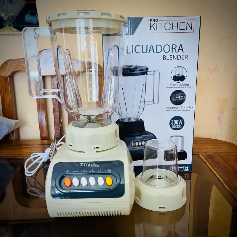 Batidora con molinillo incluido 