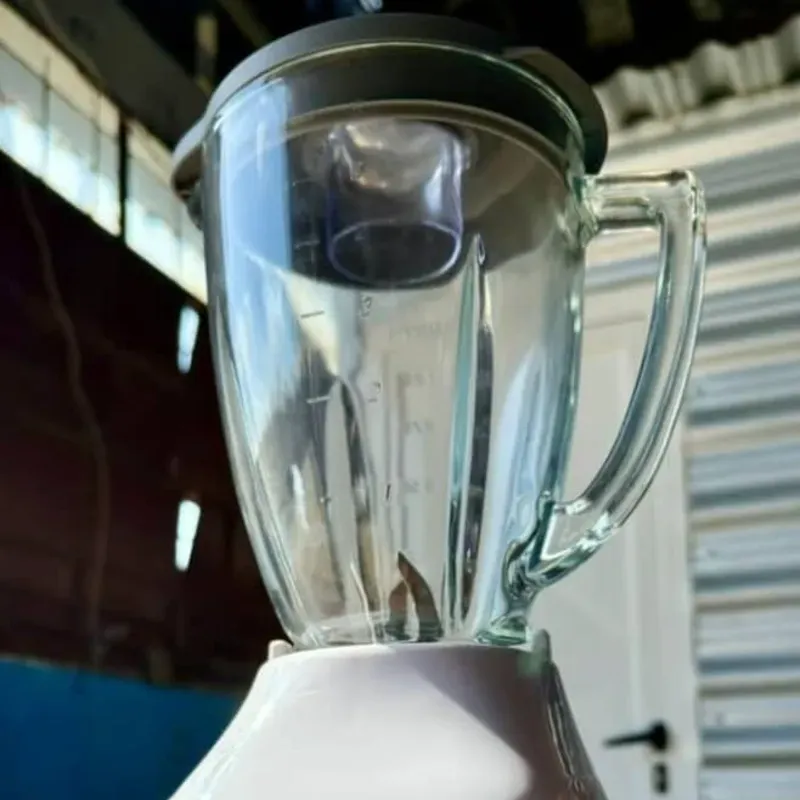 Licuadora Milexus 500 watts de vaso de cristal