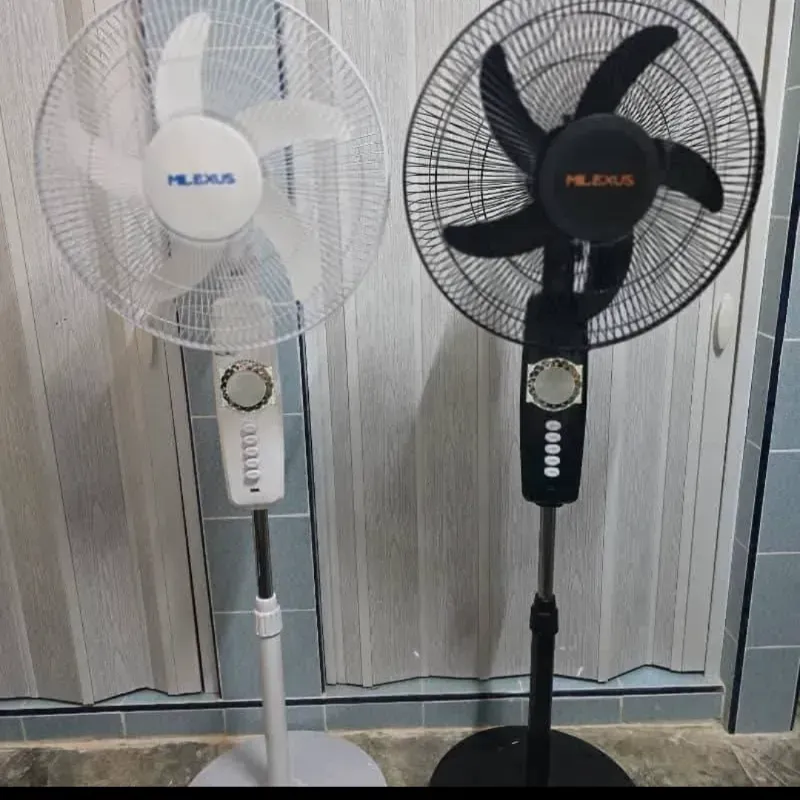 Ventilador recargable de pedestal Milexus 