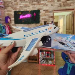 Avión con luces, movimiento y sonido