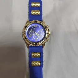 Reloj manilla engomada