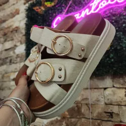 Sandalias altas