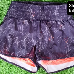 Short con licra.Original.Disponible la talla M
